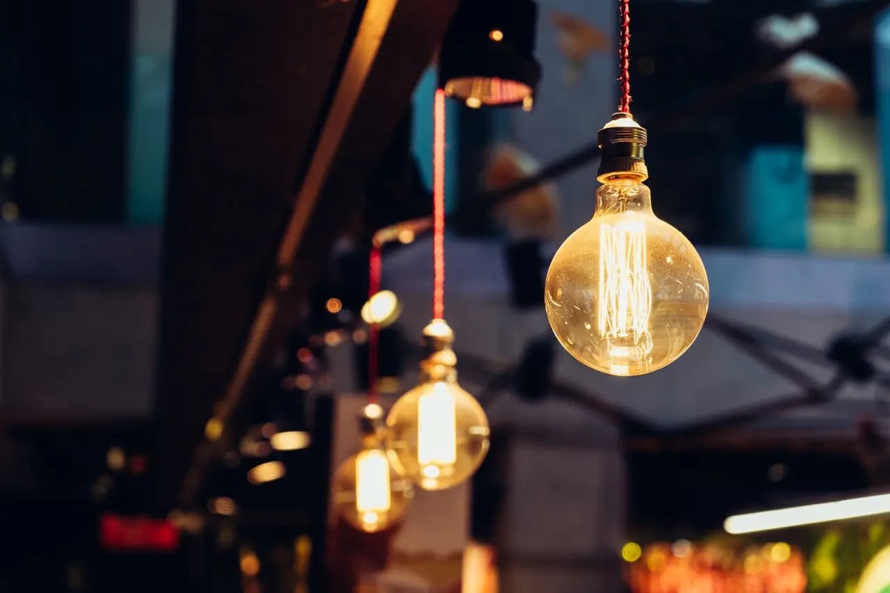 Recycled Plastic Bottles as a Lightning Source